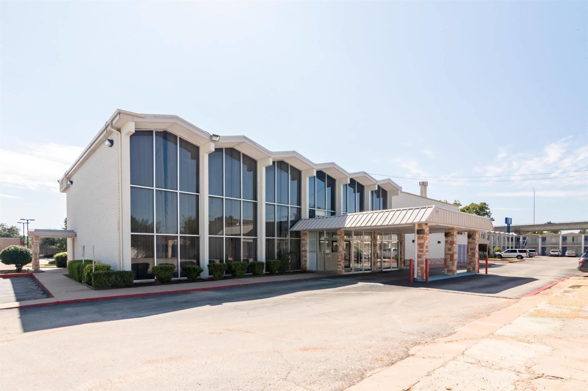 Delux Inn Wichita Falls Εξωτερικό φωτογραφία